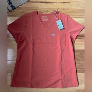NWT Figs Catalina Terracotta Scrub Top Large